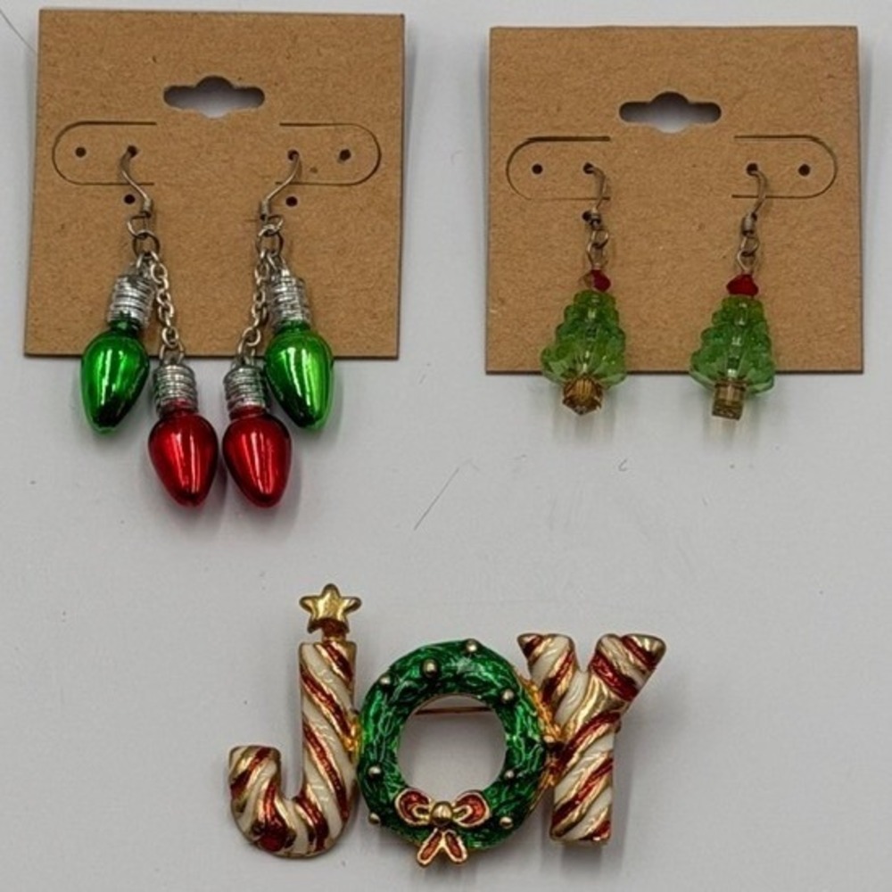 Christmas Holiday Jewelry Set 2 Pairs Earrings 1 JOY Wreath Enamel Brooch Pin